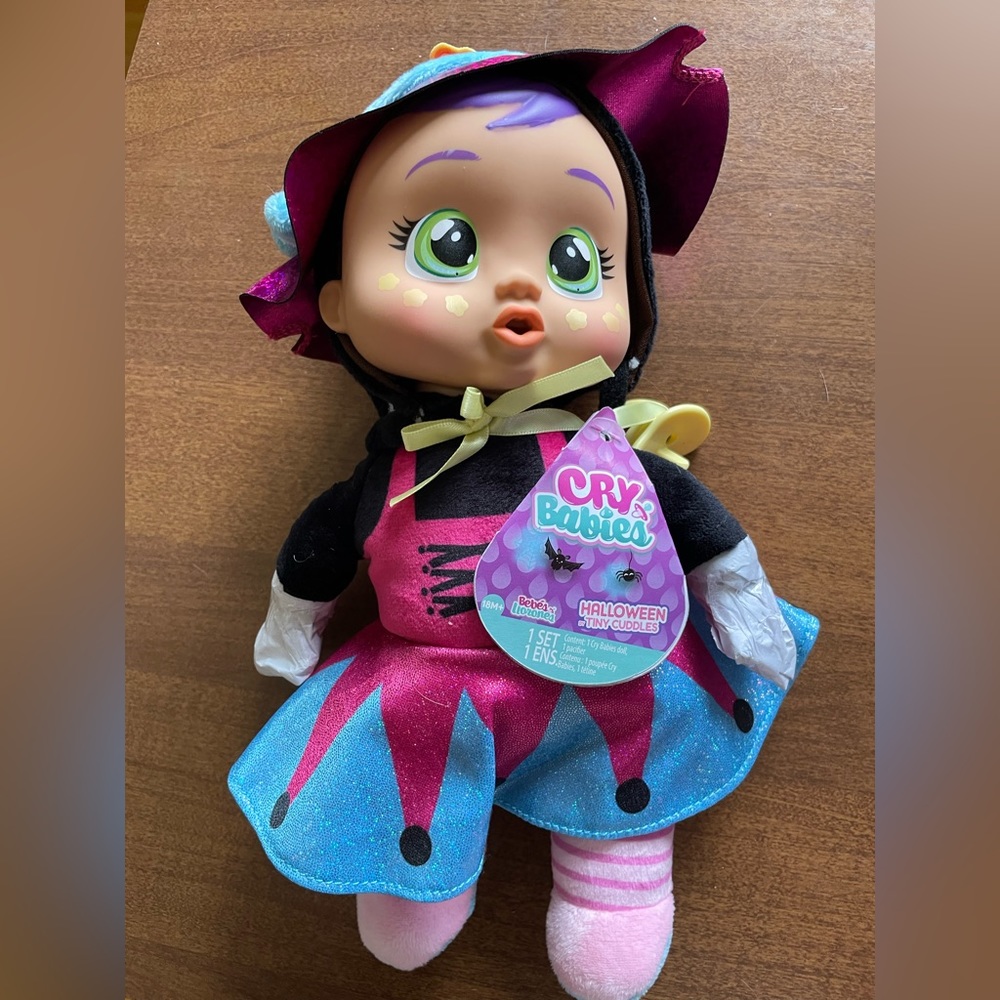 Cry babies Halloween tiny cuddles, baby doll do with tags